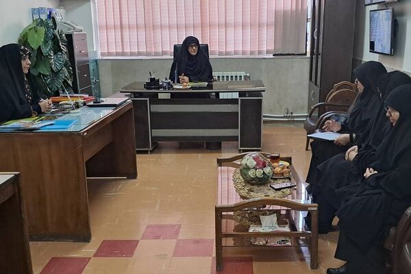 بازدید سرگروه کیفیت بخشی فعالیت‌های پرورشی از مدارس ناحیه 2 شهرری 