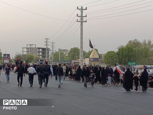 جاماندگان میناب با پای دل به راه افتادند