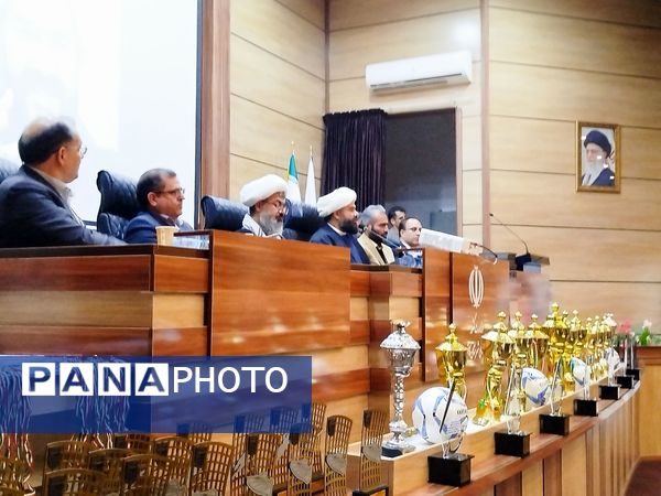 آیین تجلیل از برترین‌های فوتبال و فوتسال شهرستان کاشمر 