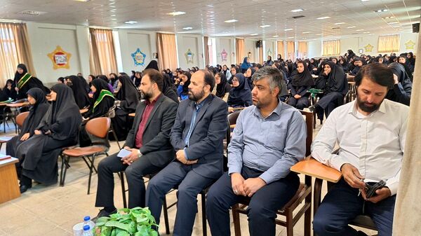 یادواره شهدای دانش‌آموزی در دبیرستان فاطمیه ناحیه یک کرج