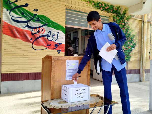 برگزاری انتخابات همیار مشاور در کاشمر