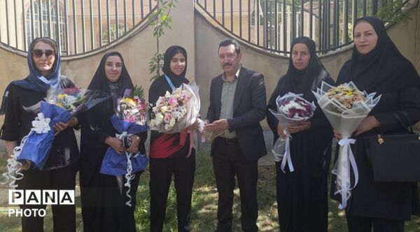 تجلیل از مقام سوم کاراته‌کای تویسرکانی در مسابقات بین‌المللی ترکیش اوپن ترکیه