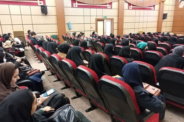 اولین دوره آموزشی آموزگاران پایه مدارس ابتدایی شهرستان رباط‌کریم
