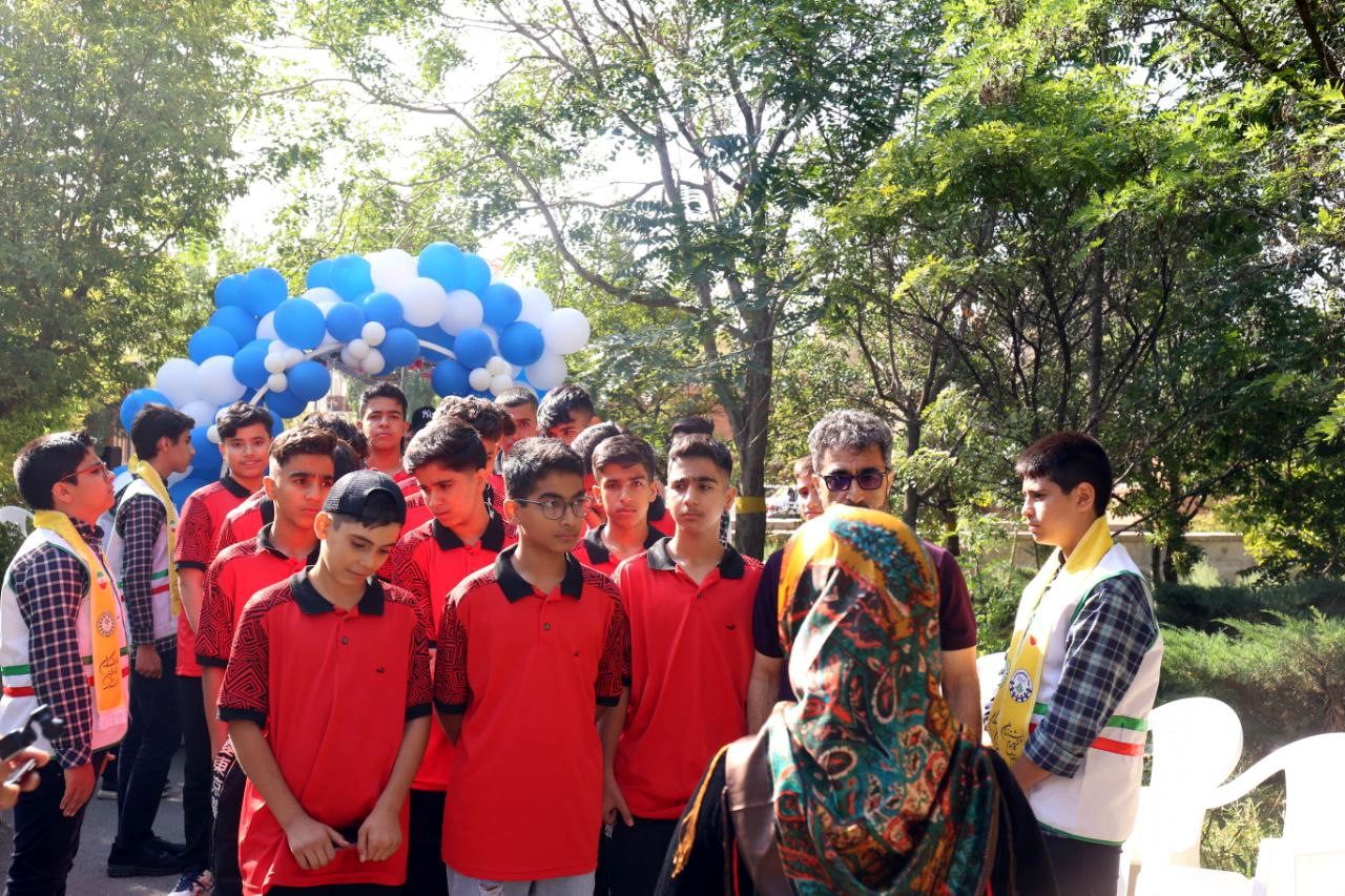 استقبال از تیم‌های ورزشی دانش‌آموزی کشور در رشته‌های فوتسال و هندبال 