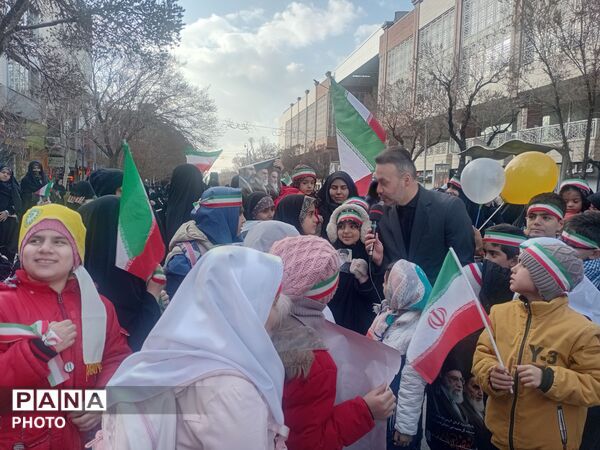 لبیک دهه‌نودی‌های تبریز به سیدمجتبی