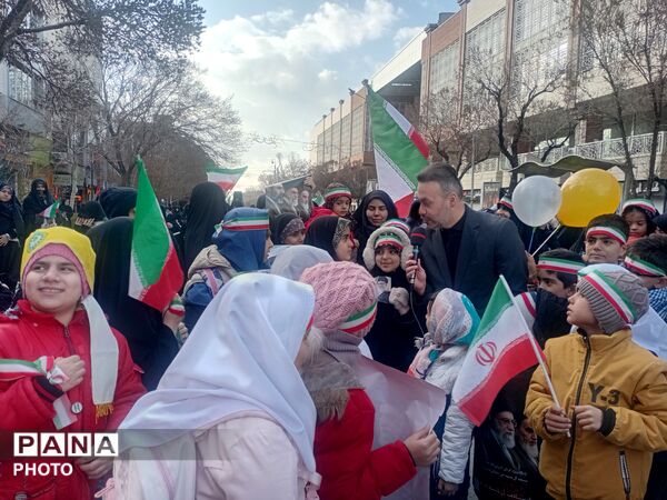 لبیک دهه‌نودی‌های تبریز به سیدمجتبی