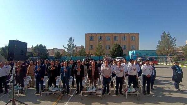 گرامیداشت پدافند غیرعامل با حضور مسئولان شهرستان در دبیرستان وکیلی ۹
