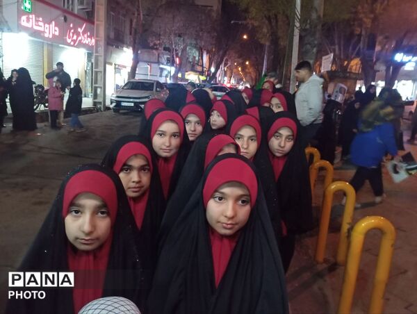 اجتماع باشکوه دختران و بانوان شهرستان قروه 