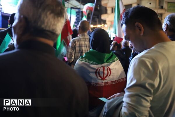 حضور پررنگ اداره آموزش و پرورش در راهپیمایی میدان انقلاب