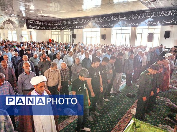 نماز جمعه ای متفاوت با بوی خون خبرنگاران شهید