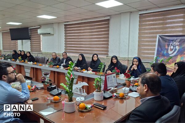 قدردانی از مربیان و مدیران منتخب طرح‌های آموزشی کودکستان‌های شهرستان قرچک