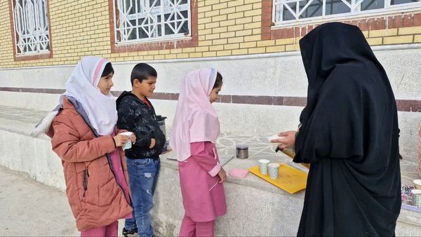 پویش صبحانه سالم در مدارس روستایی شهرستان باشت