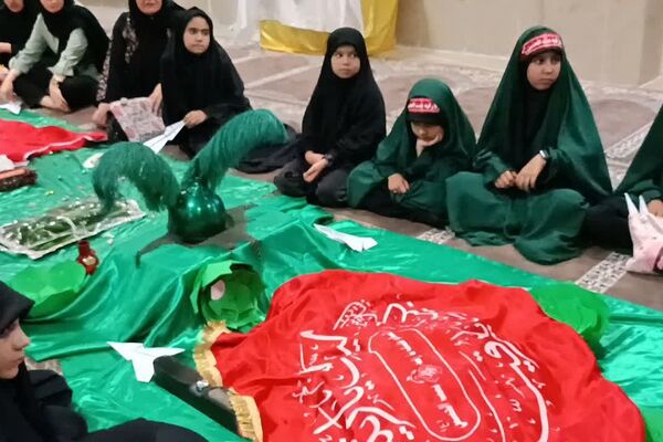 برگزاری مراسم شکوفه‌های حسینی، یادواره ای از شهدای نوجوان در شهرستان پردیس 