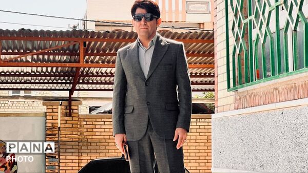 جشن تجلیل از دانش‌آموزان برتر امتحانات نوبت اول و مسابقات علمی در مدرسه تیزهوشان شهید بهشتی دهدشت