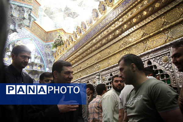 حضور معاون اول رئیس جمهور در جمع زائران حرم کریمه اهل بیت(س)