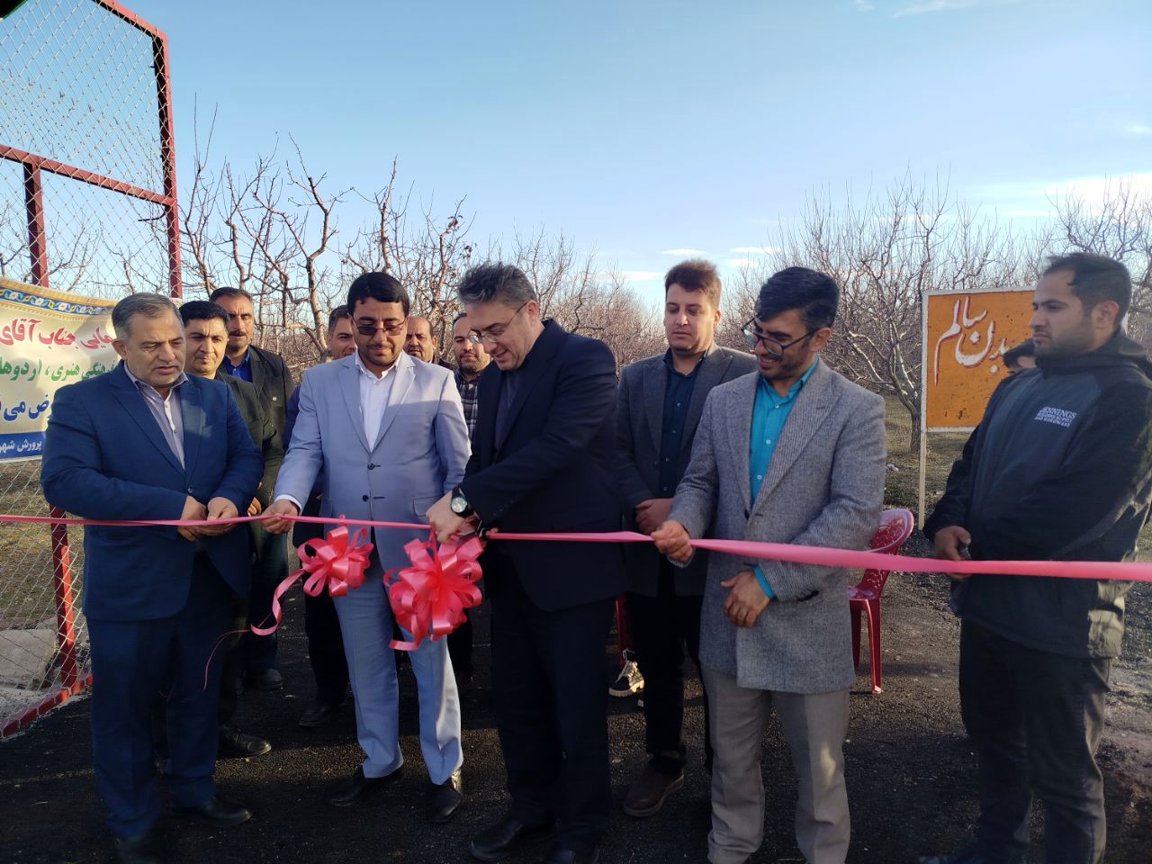 تربیت دانش‌آموزان در کلاس درس متوقف نمی‌شود 