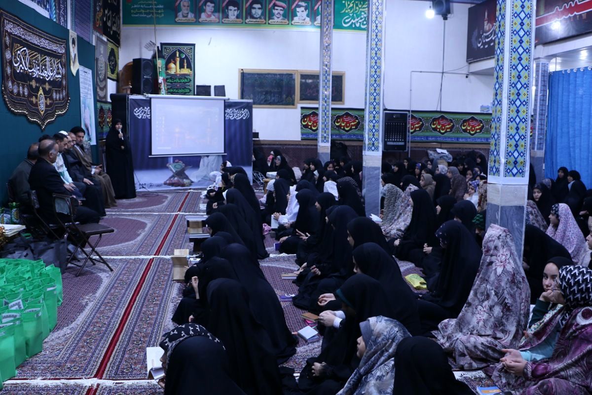 سومین روز اعتکاف ملارد؛ برگزاری مراسم اختتامیه و تجلیل از خدام