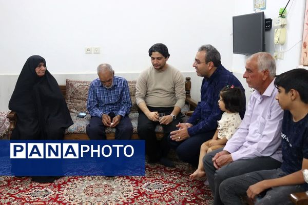 دیدار خبرنگاران پانا با خانواده شهدا