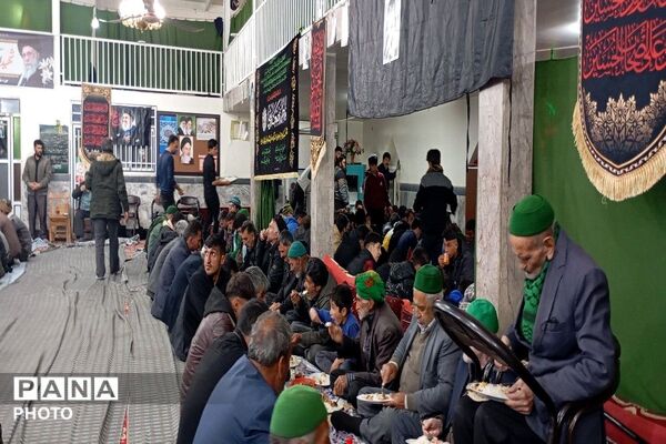 ضیافت افطاری همراه با نماز جماعت مغرب و عشاء در مسجد جامع شهر بار 