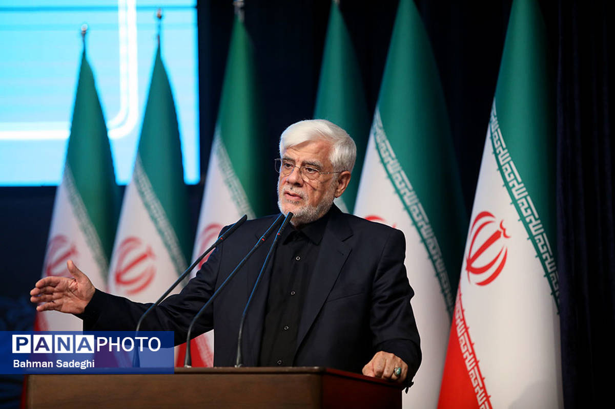 عارف: تصمیمات در بخش‌های اقتصادی فردی نیست