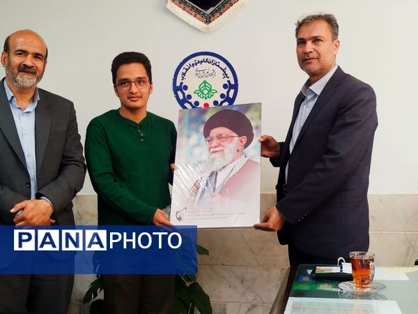 دیدار روسای انجمن اسلامی مدارس شهرستان کاشمر با معاون پرورشی و تربیت بدنی کاشمر