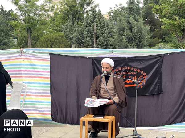 مراسم چهلمین روز شهادت مهرداد معزی در شهرک ینگی امام  ساوجبلاغ