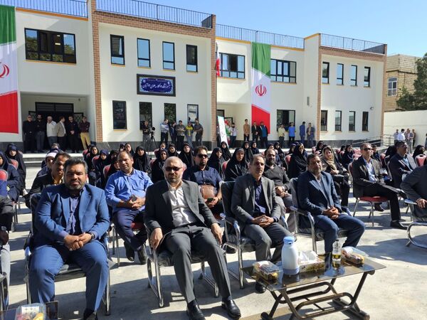 آیین بهره‌برداری و رونمایی از آموزشگاه ۱۲ کلاسه‌ علوی ۱۳ آبان در مشهد