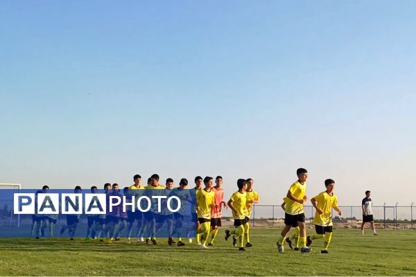 راه اندازی مدرسه فوتبال پسران باشگاه پر سیمرغ شهر حبیب آباد