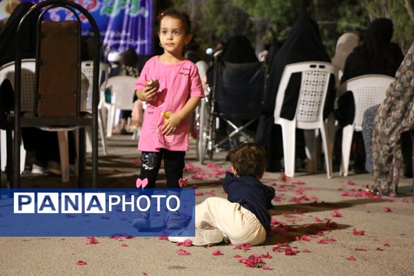 دل‌‌‌های مردمان بندرخمیر در دهه کرامت به حرم رضوی پر کشید