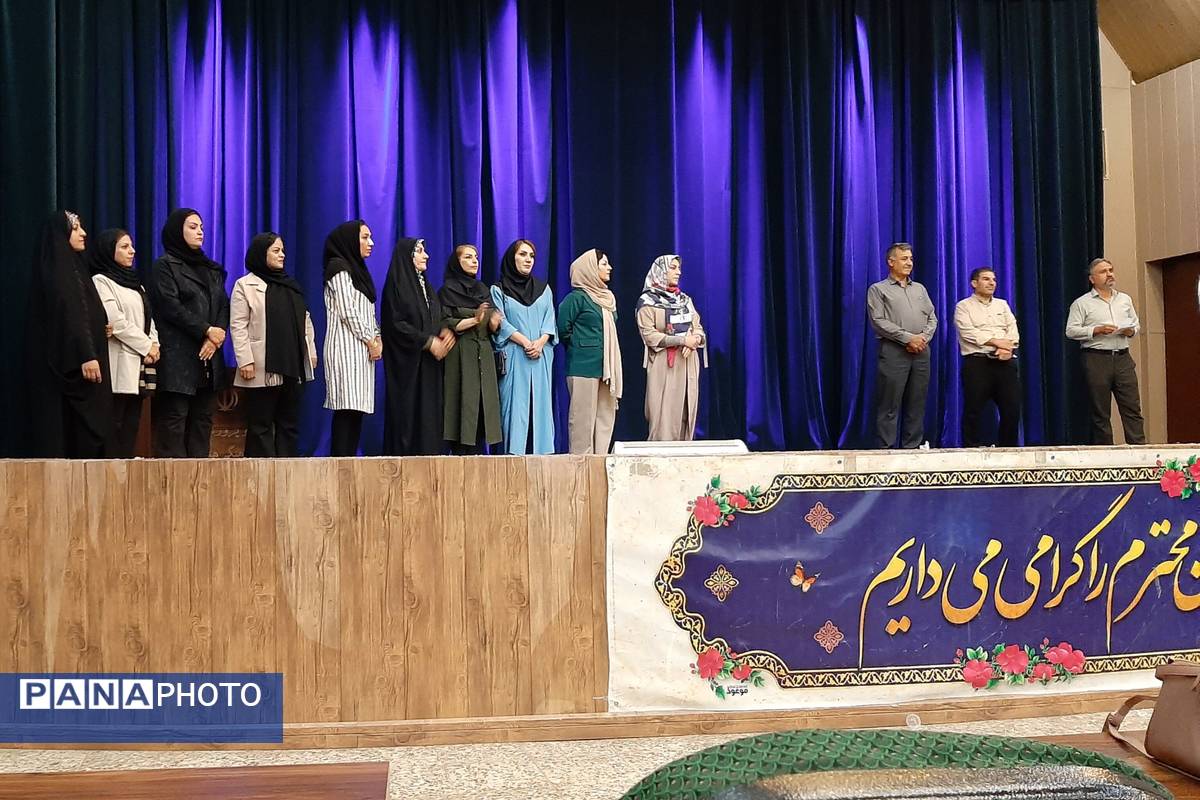 انتخابات انجمن اولیا و مربیان دبیرستان دخترانه پویش ناحیه 3 شیراز