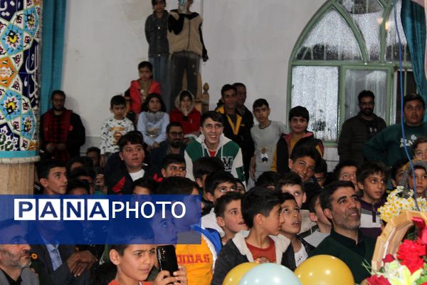 جشن میلاد امام زمان(عج) و گرامیداشت دهه فجر در مسجد بقیة الله شوراب صغیر