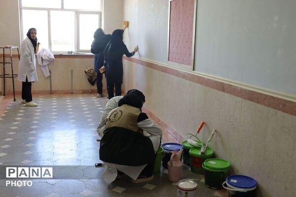 افتتاح طرح شهید عجمیان برای زیباسازی و شاداب‌سازی هنرستان تراز شهید سادلجی کبودراهنگ