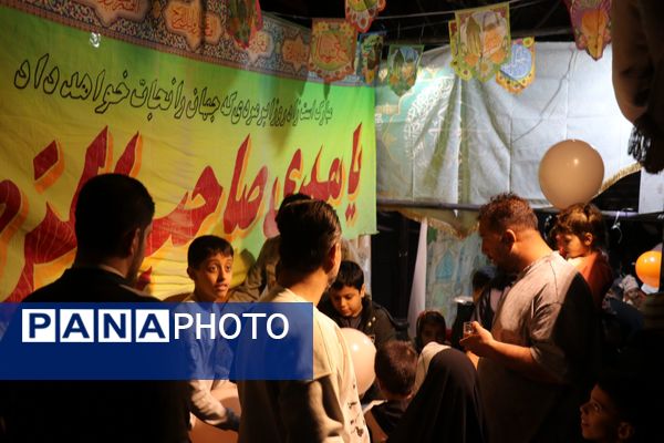 خیابان امام رضا(ع)  مشهد مملو از جمعیت در جشن باشکوه شب نیمه شعبان