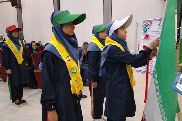آیین بزرگداشت سالروز تأسیس سازمان دانش‌آموزی و سپاس مربی در کهریزک 
