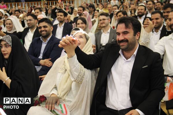 جشن بزرگ ازدواج دانشجویی در همدان
