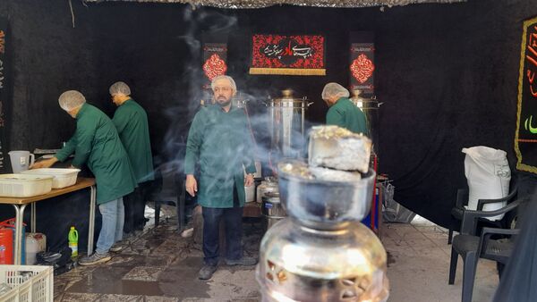 برپایی چایخانه جوانان مهدوی نیشابور در دهه اول فاطمیه 
