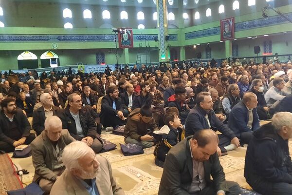 طنین انداز شدن اولین دعای ندبه در مصلی اسلامشهر