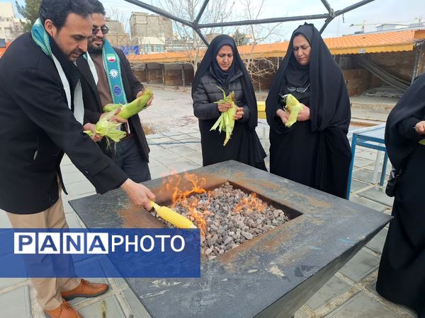 جلسه ضمن خدمت توانمندسازی مربیان و معاونین پرورشی ناحیه ۶ مشهد