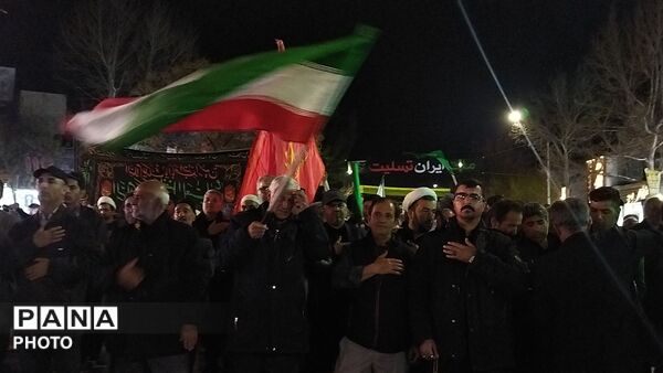عزاداری های خیابانی در شب شانزدهم شهادت رهبر معظم انقلاب اسلامی در نیشابور 