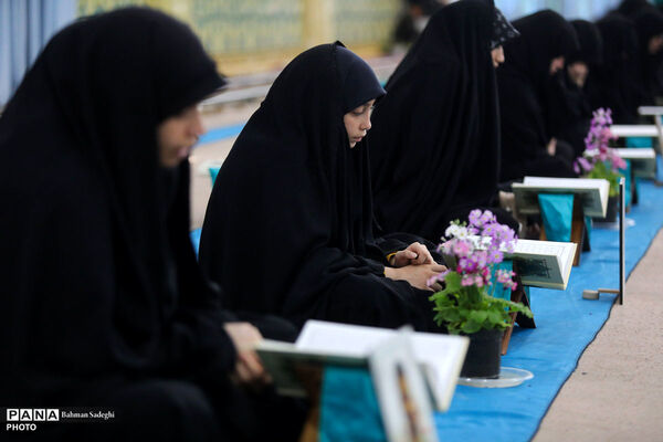 مراسم جزخوانی قرآن کریم در آستان مقدس امامزاده نرمی - اصفهان