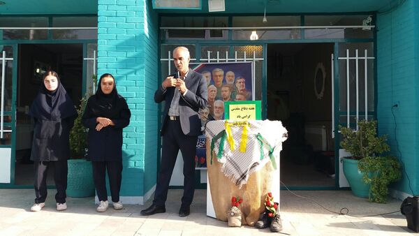 روایتگری هشت سال دفاع مقدس در دبیرستان فاطمیه