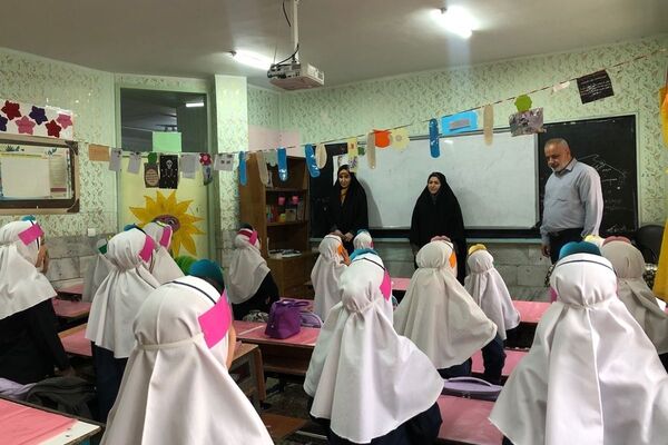 هم‌اندیشی حراست و معلمان برای ارتقای آگاهی؛ کارگاه آموزشی در دبستان هدی