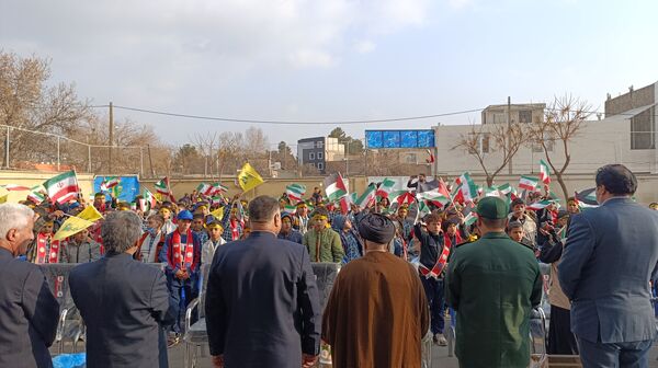 مراسم زنگ مقاومت در دبستان امیرمعزی 