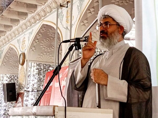 نماز جمعه؛ خواستگاه عبادت و سنگر علم و سیاست 