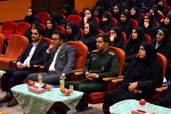 مدرسه انقلاب در بهارستان‌دو به ایستگاه پایانی رسید