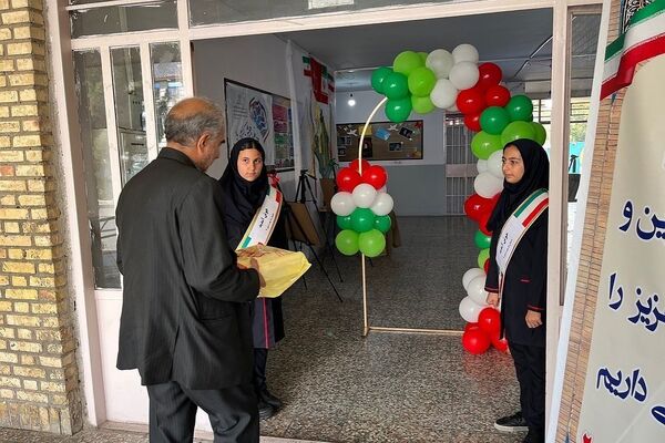  کلاس‌های دبستان دخترانه بعثت ۲ به نام مقدس شهدای شهریار