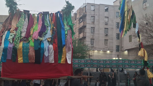 آیین سنتی تعزیه‌خوانی روز عاشورا در میناب 