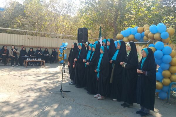 حضور دانش‌آموزان ناحیه دو شهرری در نمایشگاه طرح‌های علمی پژوش سرای بصیرت 