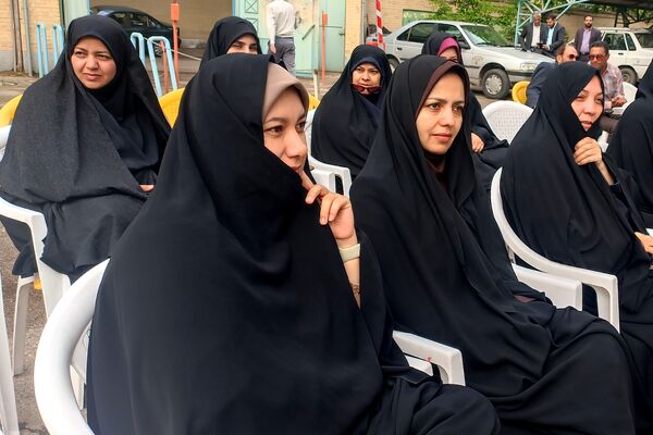 برگزاری مراسم بزرگداشت روز معلم در نیشابور 