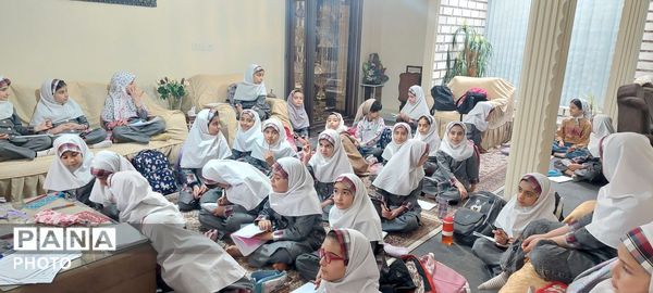 حماسه همدلی یک معلم همدانی در روزهای جنگ